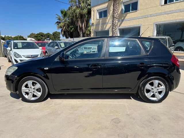 KIA CEE'D DRIVE 1.4 SPANISH LHD IN SPAIN 108000 MILES SUPERB LITTLE CAR 2009